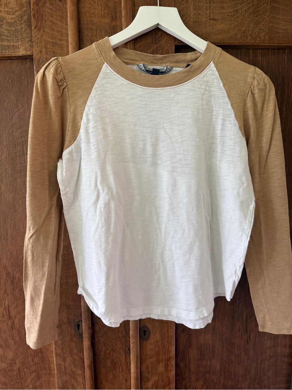 Veronica Beard Mason Raglan Tee - White & Camel